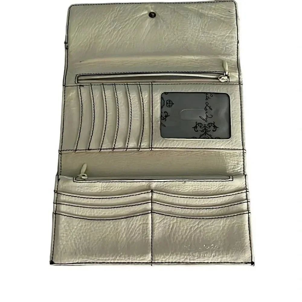 Beautiful Kate Landry wallet  - Picture 2 of 4